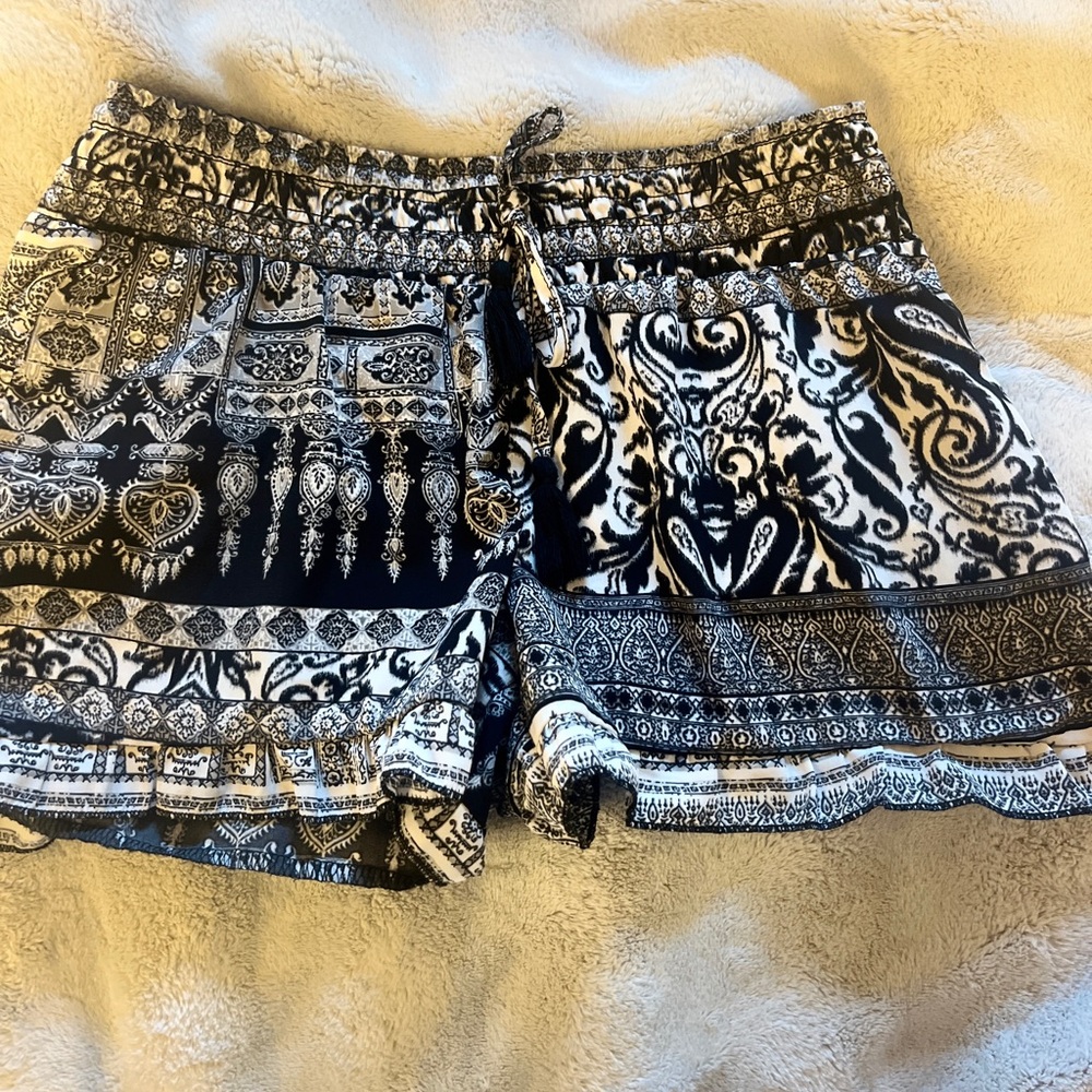 Hot Kiss Black and White High Waist Shorts